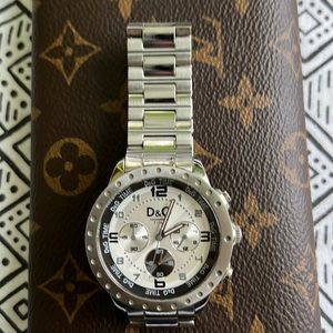 Dolce & Gabbana Men's DW0191 Navajo StainlessSteel Silver Chronograph Dial Watch